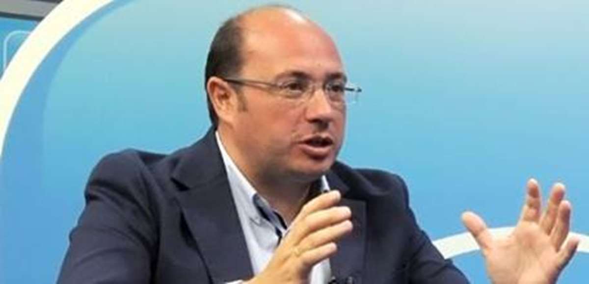 Moreno Bonilla convoca las elecciones en Andalucía el 19 de junio
