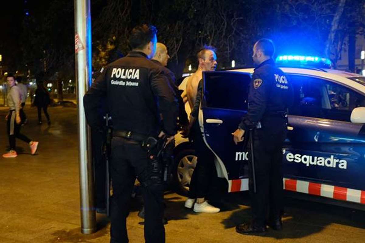 Detienen a un hombre que abusó sexualmente de una menor en plena calle ...