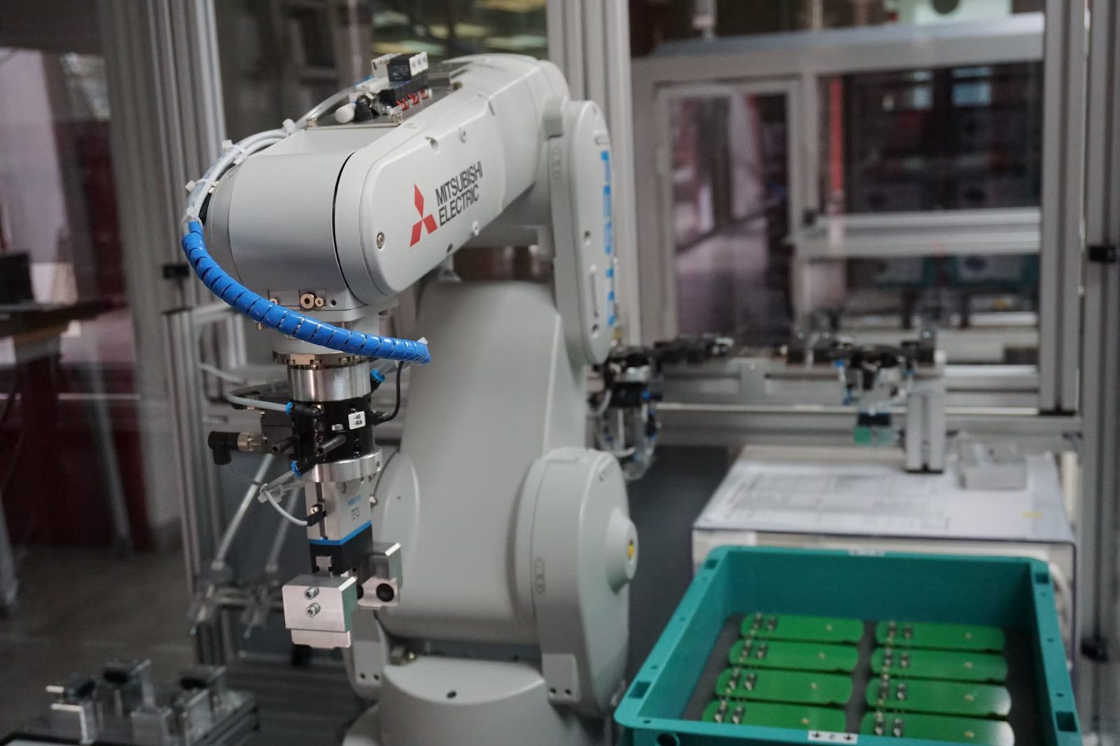 Los robots industriales pueden realizar múltiples tareas